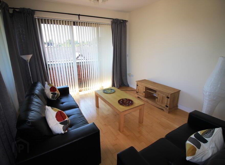 63 Stranmillis Wharf, Belfast, BT9 5GN