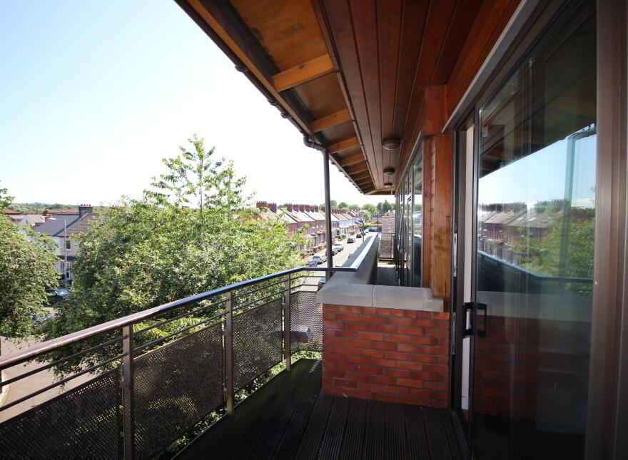 63 Stranmillis Wharf, Belfast, BT9 5GN