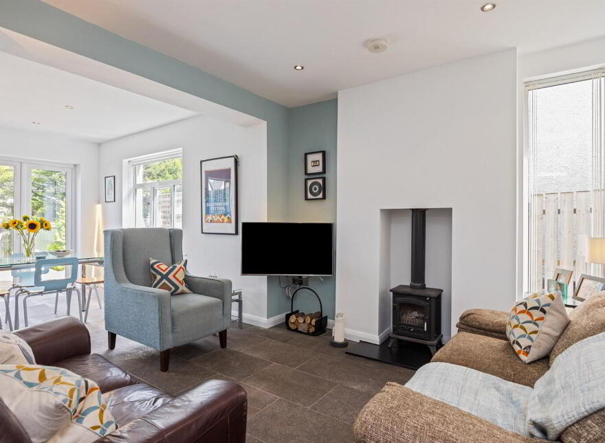 3 Donegall Park, Upper Lisburn Road, Belfast, BT10 0HH