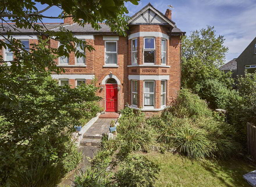 46 Bryansburn Road, Bangor, BT20 3SB photo