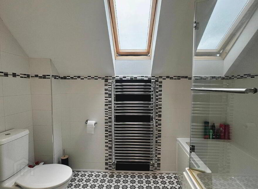 2 Glenwood Avenue, Off Mounstandel Road, Coleraine, BT52 1TZ