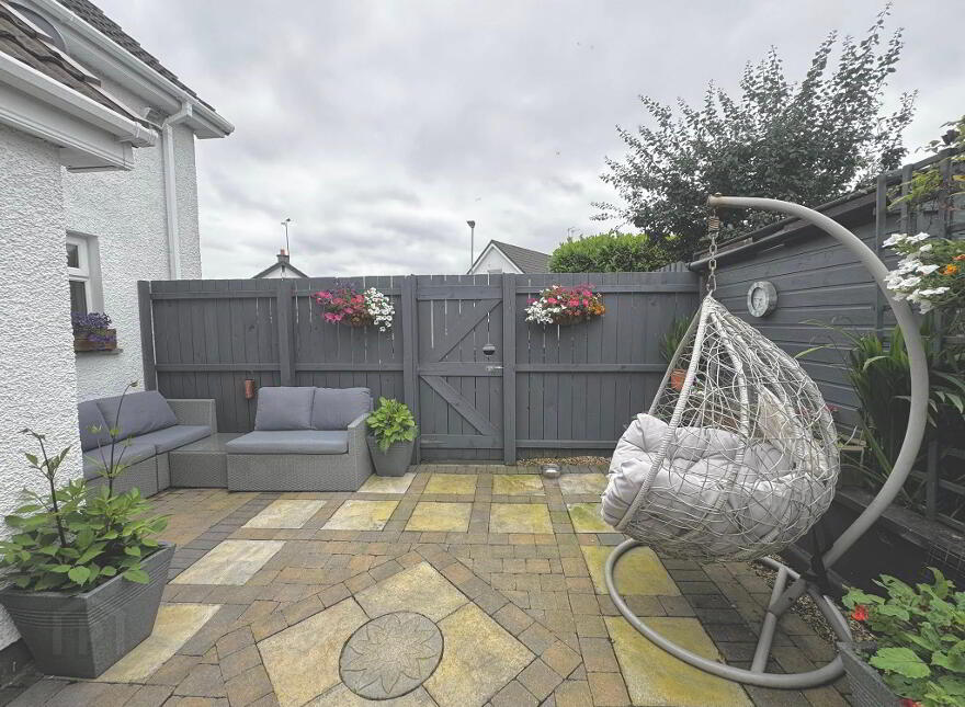 2 Glenwood Avenue, Off Mounstandel Road, Coleraine, BT52 1TZ