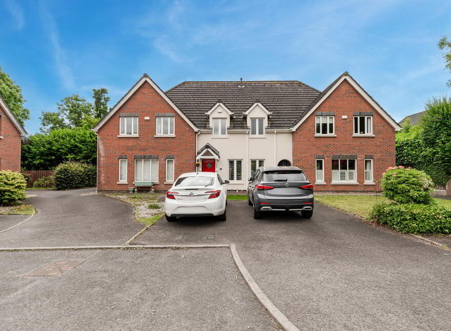 6 Old Dundonald Mews, Dundonald, Belfast, BT16 1DA photo