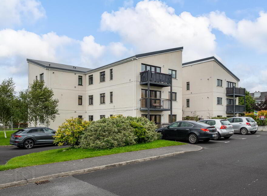 8 Montrey Pine, River Village, Monksland, Athlone, N37R624 photo