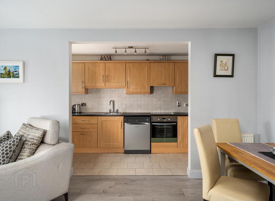 8 Montrey Pine, River Village, Monksland, Athlone, N37R624