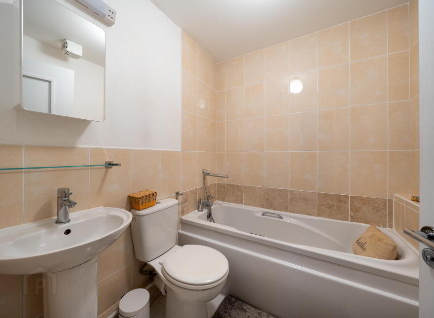 8 Montrey Pine, River Village, Monksland, Athlone, N37R624