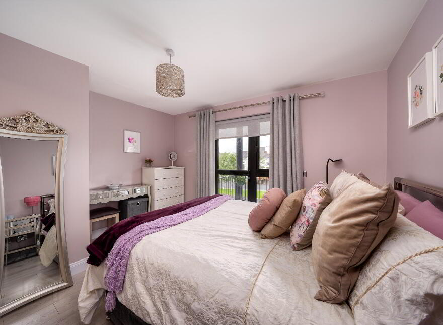 8 Montrey Pine, River Village, Monksland, Athlone, N37R624