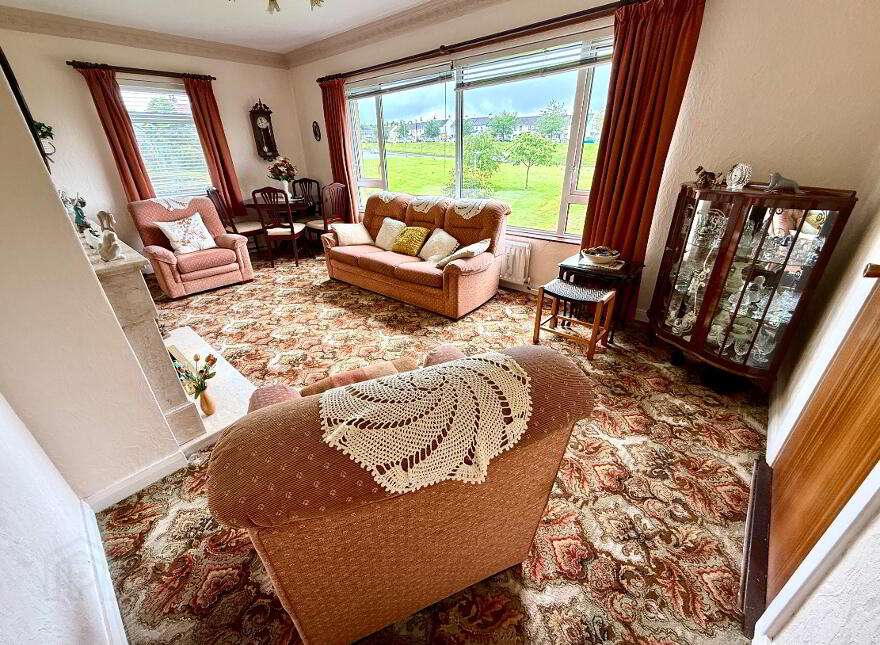 17 Rossdowney Park, Waterisde, L'Derry, BT47 5NR