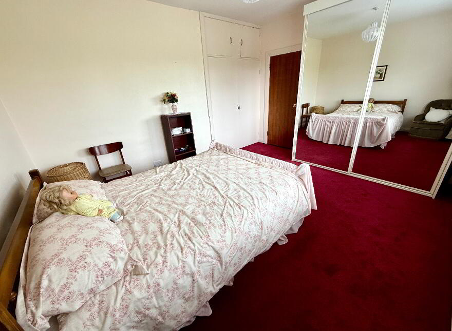 17 Rossdowney Park, Waterisde, L'Derry, BT47 5NR