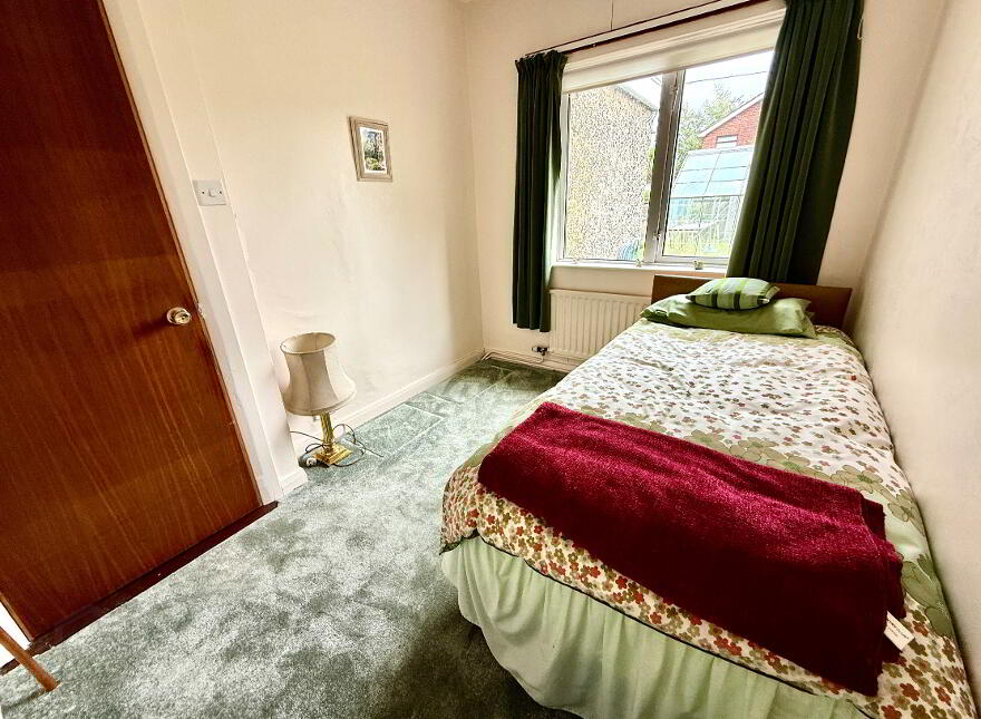17 Rossdowney Park, Waterisde, L'Derry, BT47 5NR