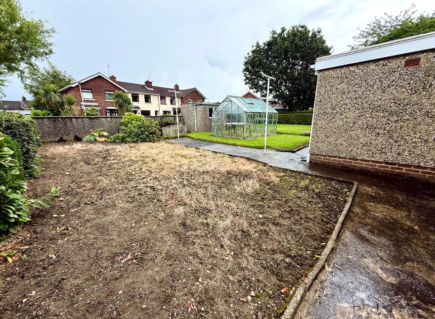17 Rossdowney Park, Waterisde, L'Derry, BT47 5NR