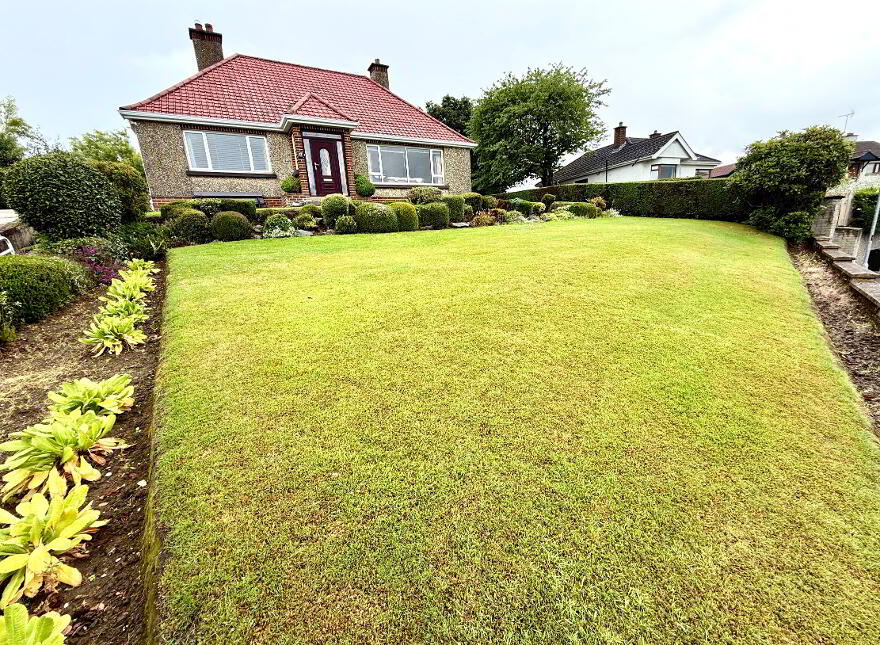 17 Rossdowney Park, Waterisde, L'Derry, BT47 5NR