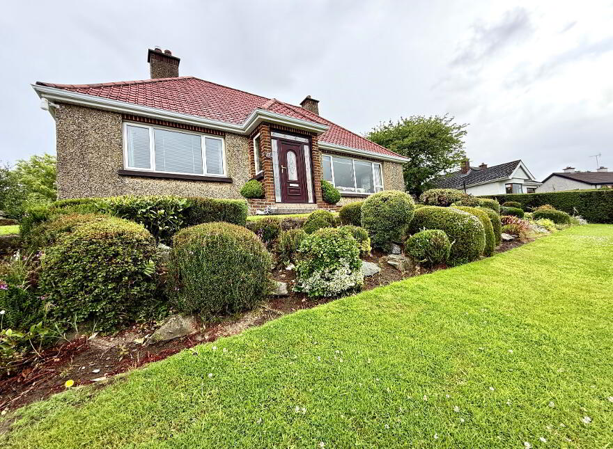 17 Rossdowney Park, Waterisde, L'Derry, BT47 5NR
