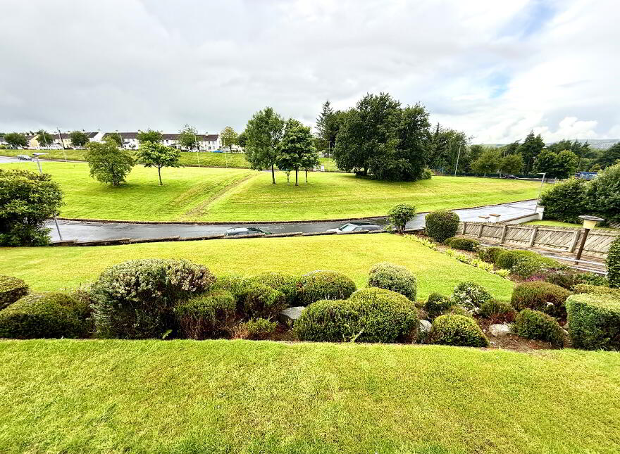 17 Rossdowney Park, Waterisde, L'Derry, BT47 5NR