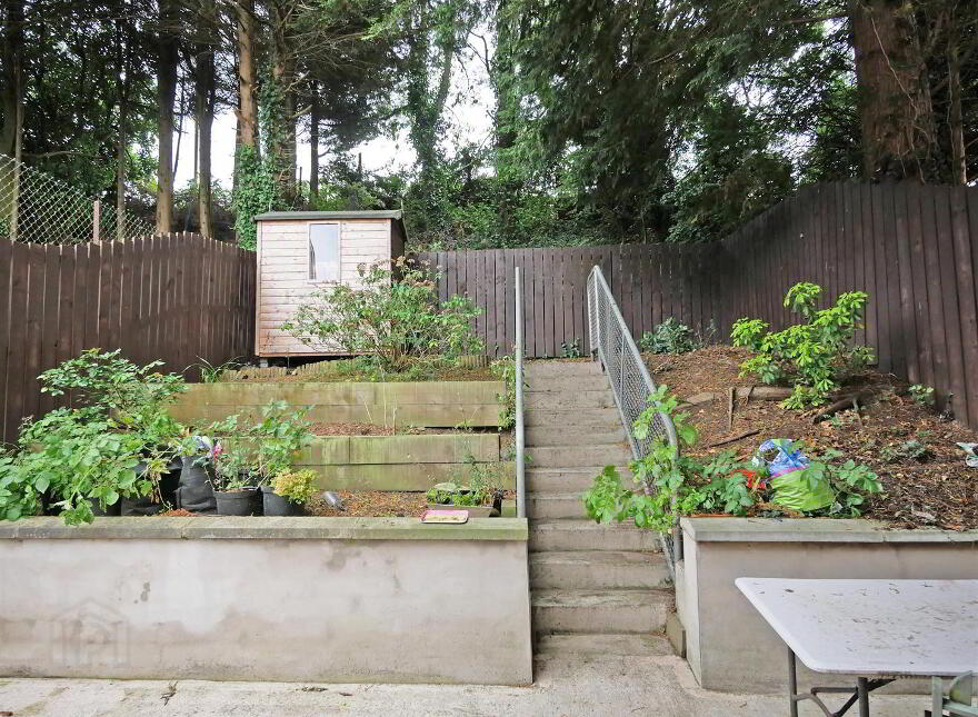 27 Woodbreda Park, Saintfield Road, Belfast, BT8 7HY
