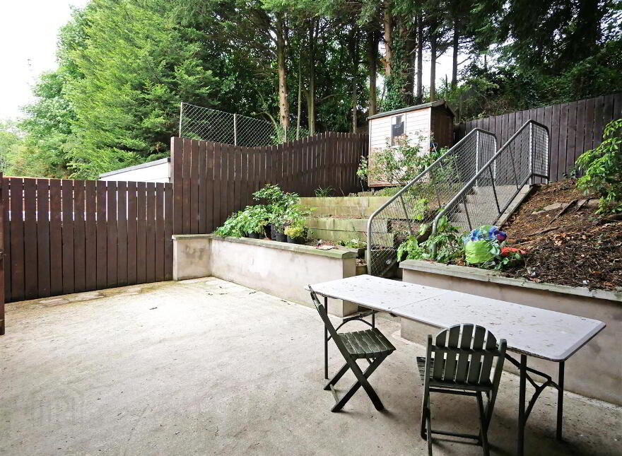 27 Woodbreda Park, Saintfield Road, Belfast, BT8 7HY