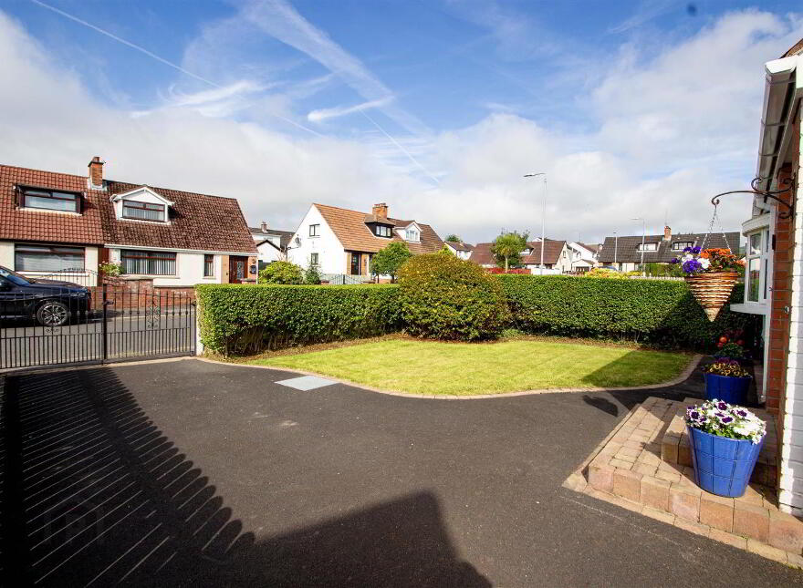 17 Ladybrook Avenue, Finaghy Road North, Belfast, BT11 9EY