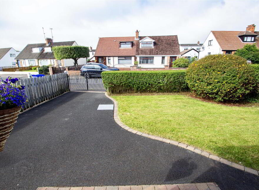 17 Ladybrook Avenue, Finaghy Road North, Belfast, BT11 9EY