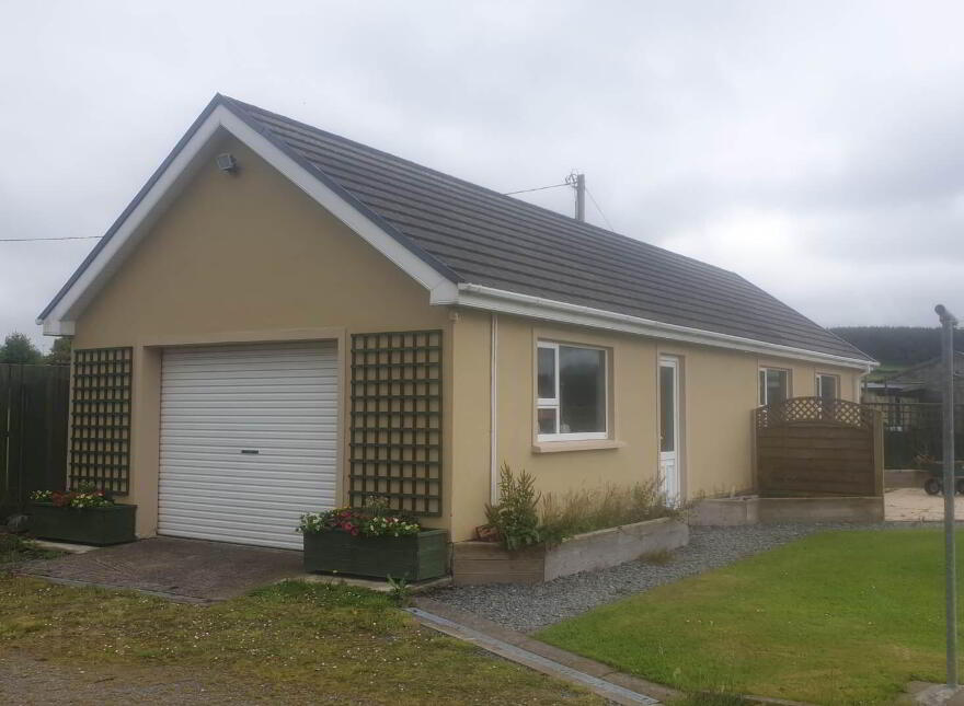 Cruck House, Carndonagh, F93HP22