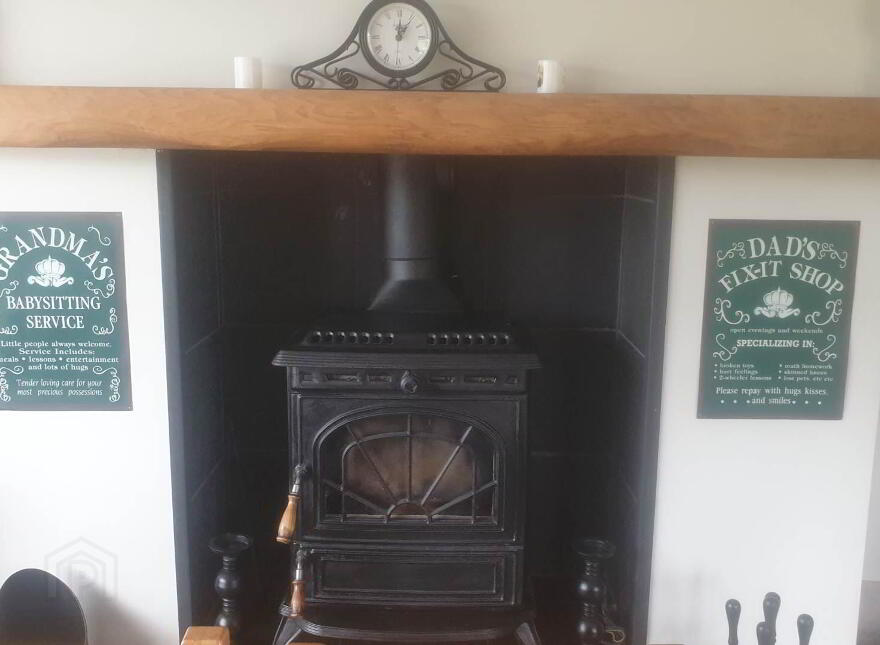 Cruck House, Carndonagh, F93HP22