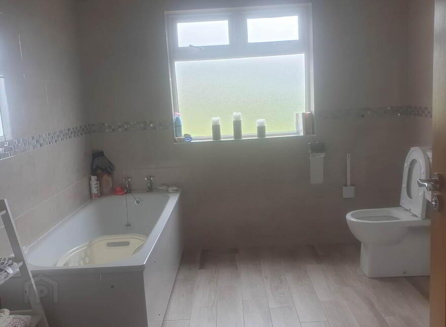 Cruck House, Carndonagh, F93HP22