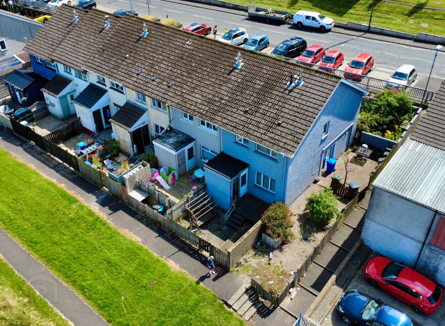 90 Strabane Old Road, Waterside, L'Derry, BT47 2EG