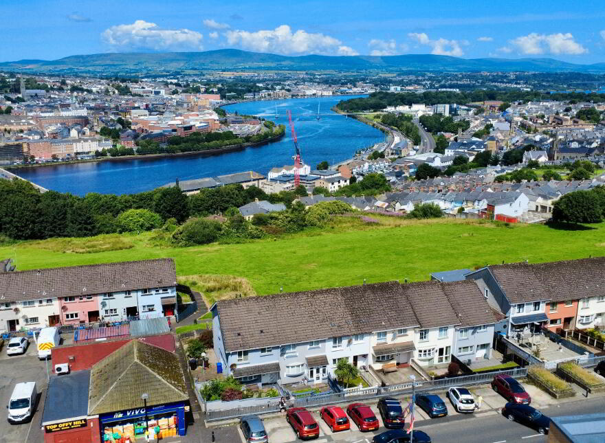 90 Strabane Old Road, Waterside, L'Derry, BT47 2EG