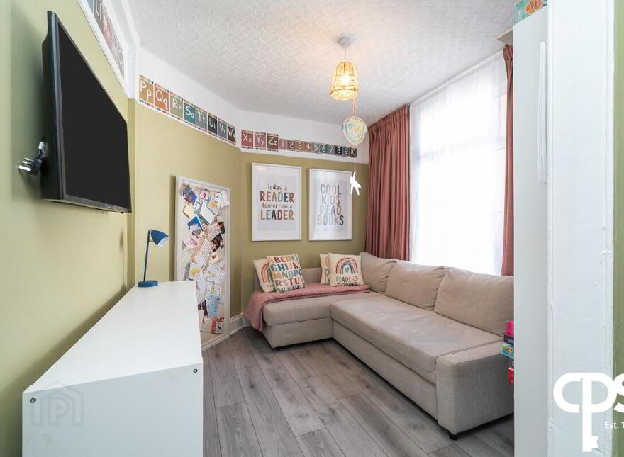 651 Lisburn Road, Belfast, BT9 7GT