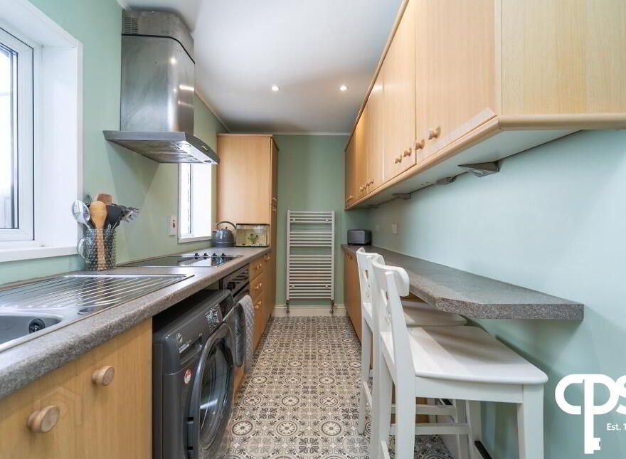 651 Lisburn Road, Belfast, BT9 7GT