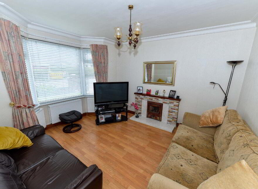 2a Clonallon Gardens, Belfast, BT4 2BY