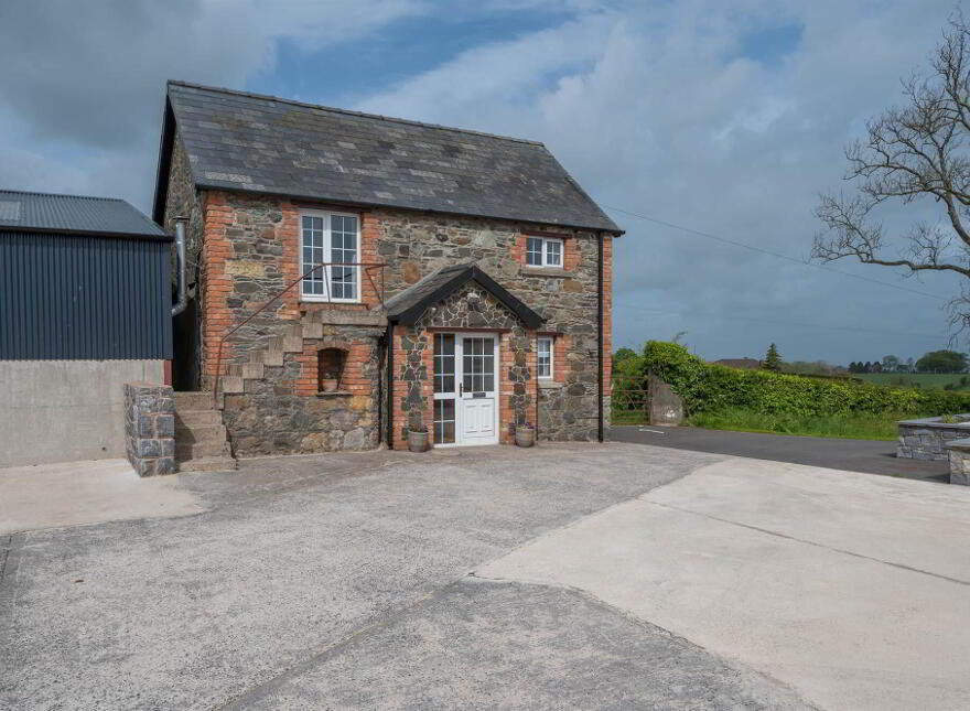 133a Ballygowan Road, Hillsborough, BT26 6EG photo