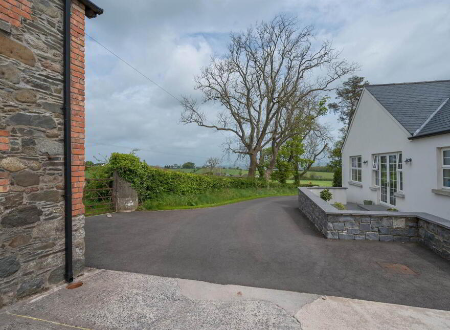 133a Ballygowan Road, Hillsborough, BT26 6EG
