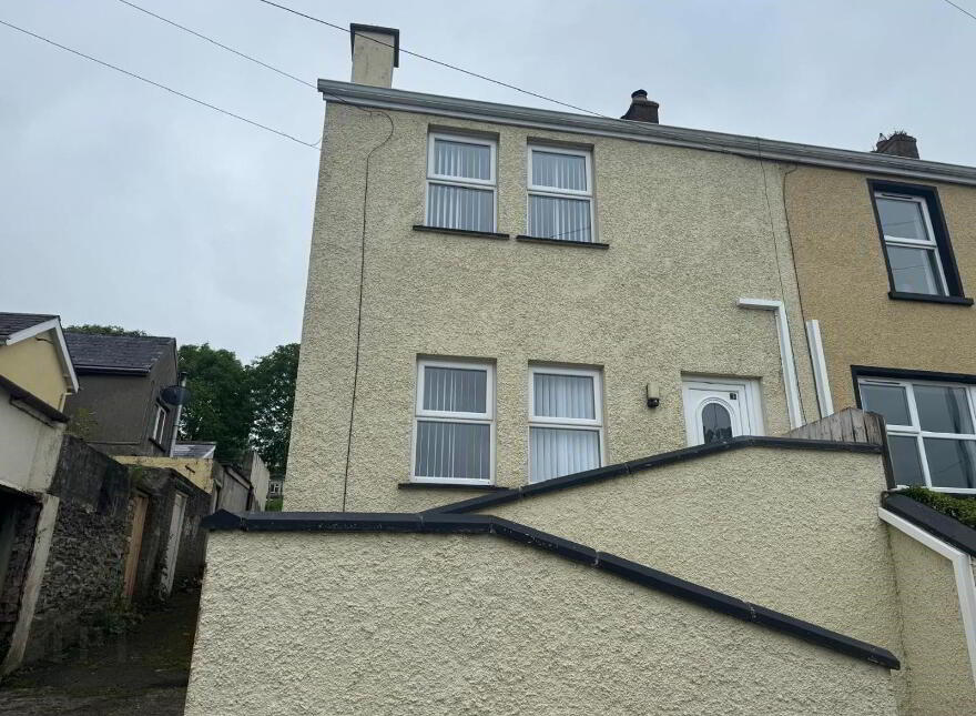 3 Alexander Terrace, Waterside, Derry / Londonderry, BT47 2EU photo