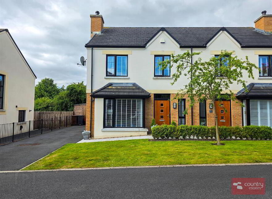 16 Chantry Gardens, Greenisland, Carrickfergus, BT38 8GE
