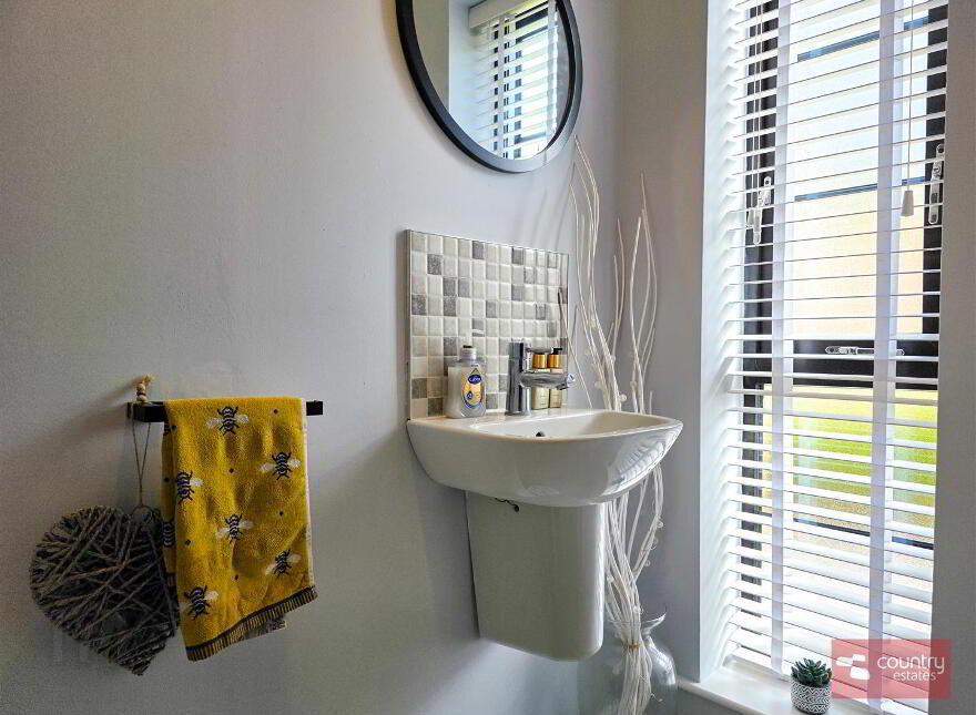 16 Chantry Gardens, Greenisland, Carrickfergus, BT38 8GE