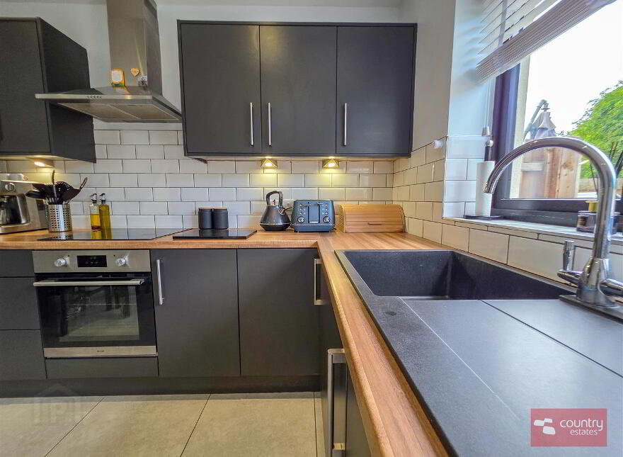 16 Chantry Gardens, Greenisland, Carrickfergus, BT38 8GE