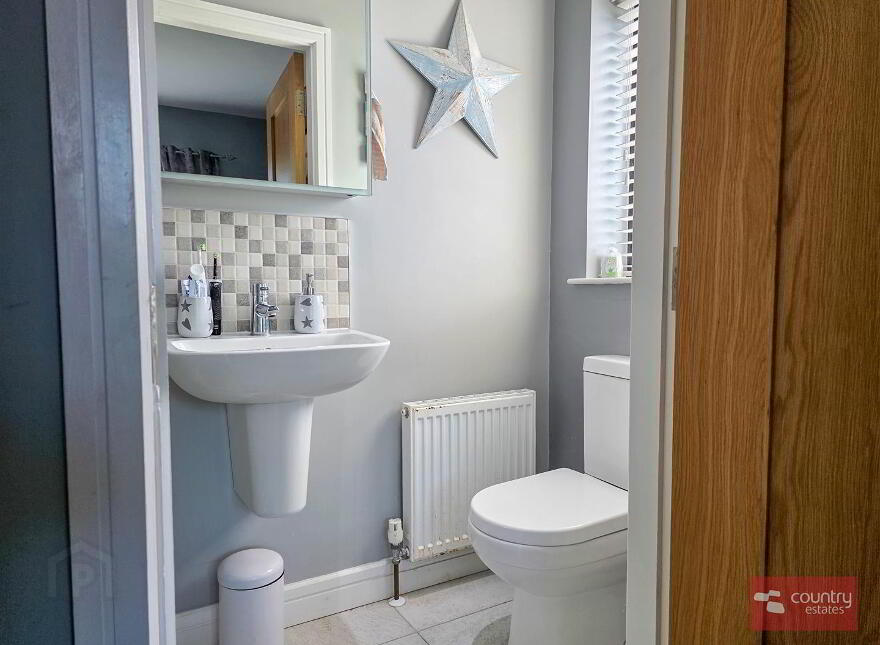 16 Chantry Gardens, Greenisland, Carrickfergus, BT38 8GE