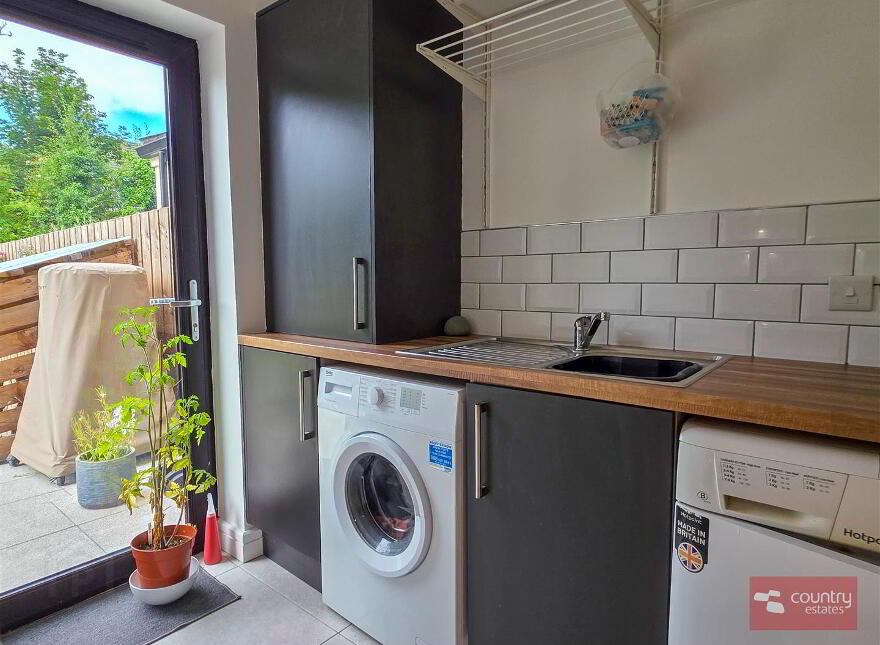 16 Chantry Gardens, Greenisland, Carrickfergus, BT38 8GE