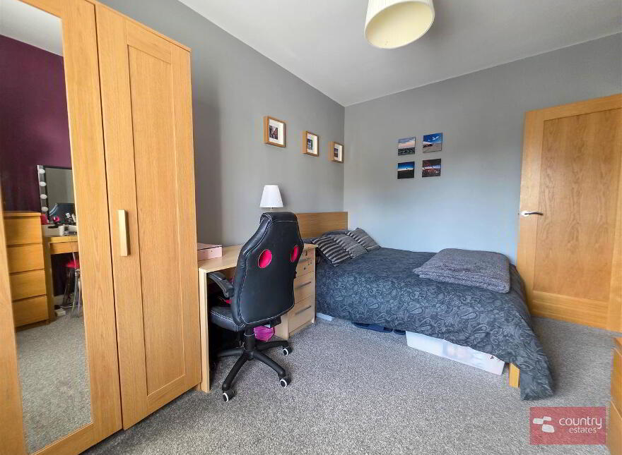 16 Chantry Gardens, Greenisland, Carrickfergus, BT38 8GE