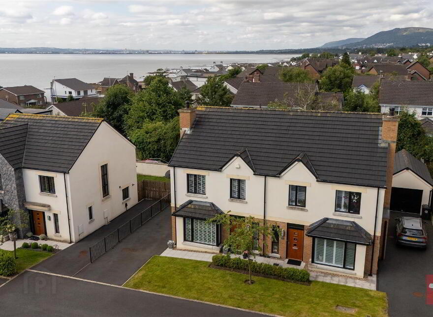 16 Chantry Gardens, Greenisland, Carrickfergus, BT38 8GE