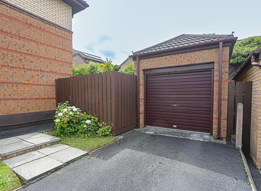 22 Old Mill Rise, Dundonald, Belfast, BT16 1WE