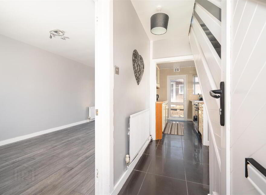 14 Lisavon Drive, Belfast, BT4 1LJ