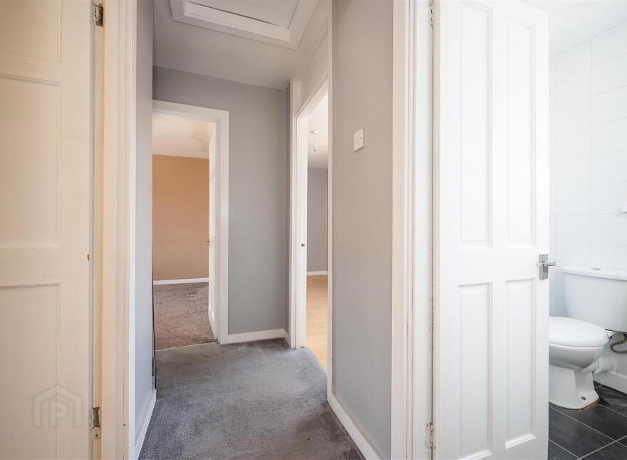 14 Lisavon Drive, Belfast, BT4 1LJ