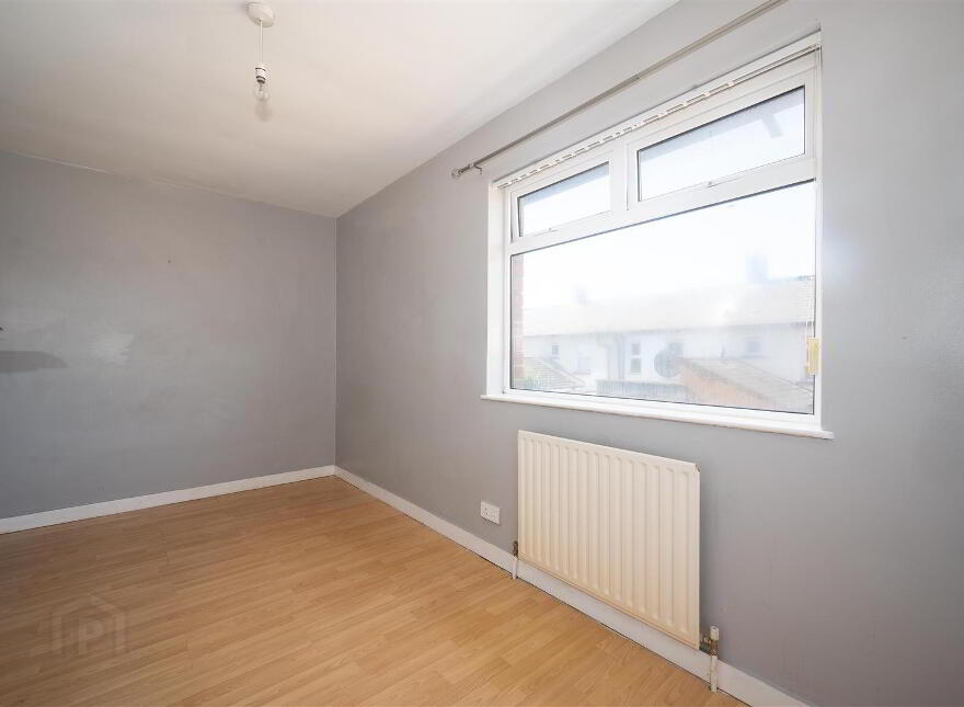 14 Lisavon Drive, Belfast, BT4 1LJ