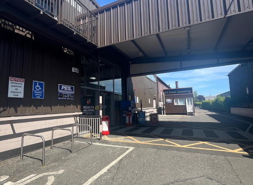 Killinardan Shopping Complex, Tallaght, Dublin, D24