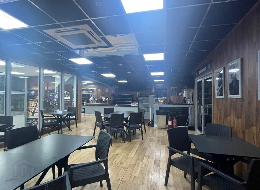 Killinardan Shopping Complex, Tallaght, Dublin, D24