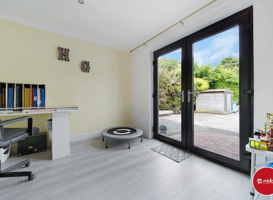 58 Gleneagles, Culmore Road, Derry, BT48 7TF