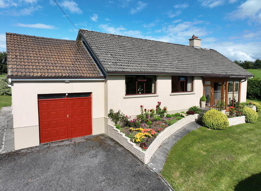 Cloonlurg, Ballymote, F56PK58 photo