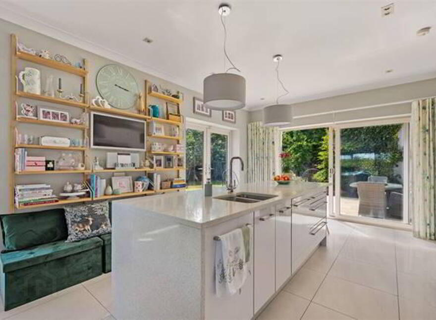 35 Laburnum Avenue, Forest Hill, Carrigaline