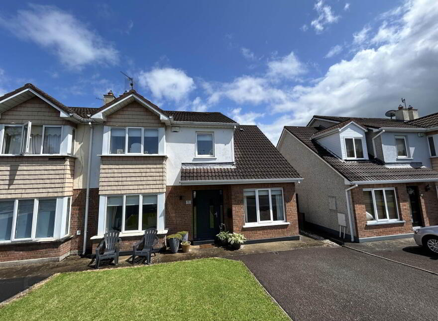 10 The Willows, Riverbank, Annacotty, Limerick photo